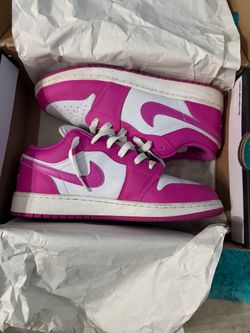 Jordan’s 1s low 6y