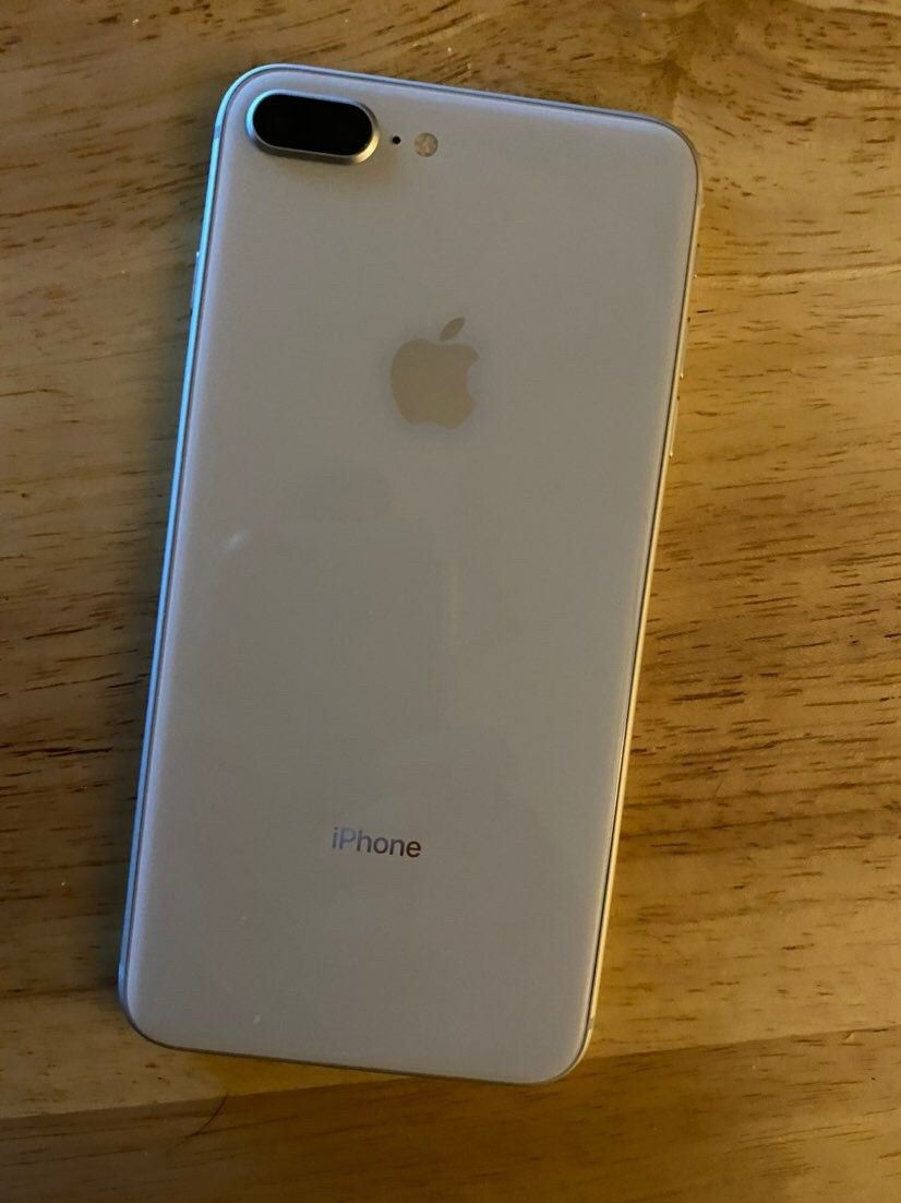 iPhone 8 Plus