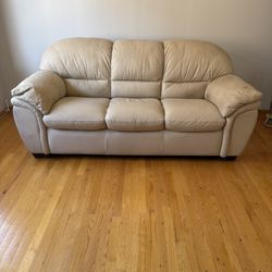 Leather Couch. Obo 