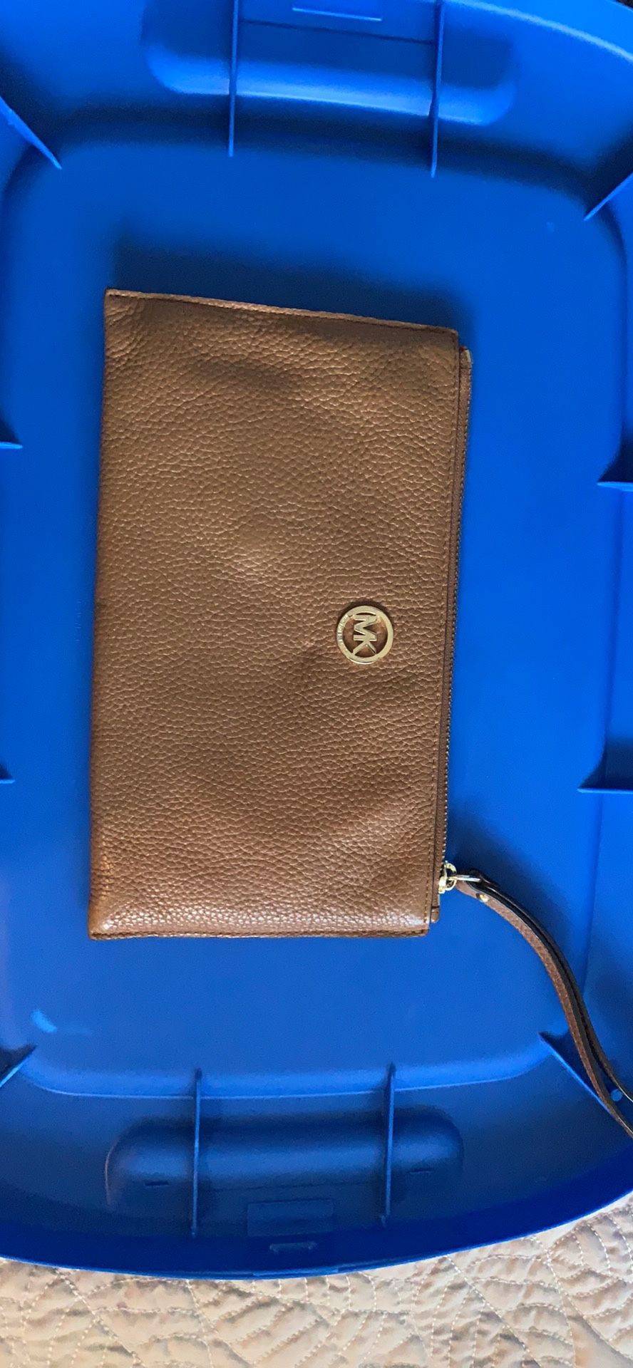 Michael kors Leather Wristlet