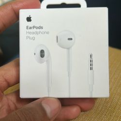 Apple EarPods /Headphone Plug