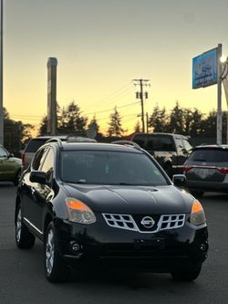 Nissan Rogue Black SUV