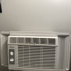 Midea 5,000btu Air Conditioner 