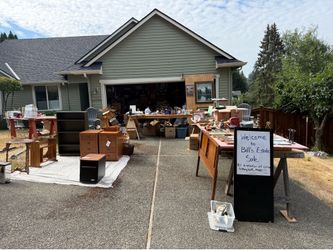 Estate sale Sat/Sun 10-5