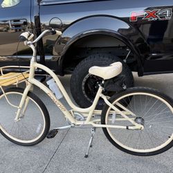 Electra Townie Beach Cruiser step Thru With basket 