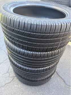 4 tires 235-55-20 Michelin good condition $250 all four mounted and balanced