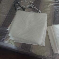 Round Table Covers And CheeseCloth Table Runner