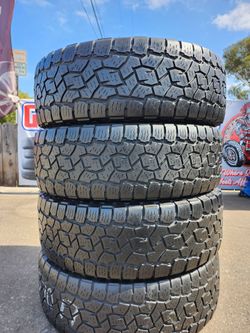 TOYO 265/70R17 (TIRE SET)