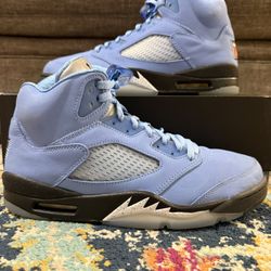 Nike Air Jordan 5 Retro SE “UNC”
