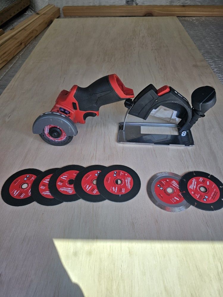 Milwaukee Cut Off Tool