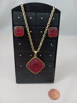 Necklace And Earring Set