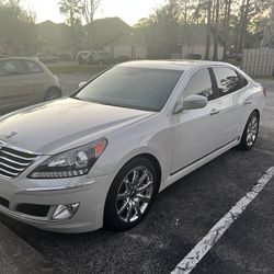 2012 Hyundai Equus