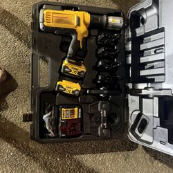 DeWalt 20V Cordless Press Tool