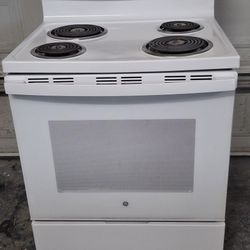 GE Electric Stove