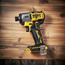 DEWALT 20V MAX XR Brushless 1/4" Impact Driver (Tool Only) 