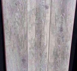 Terrado Oak Water Resistant 12 mm Laminate Flooring