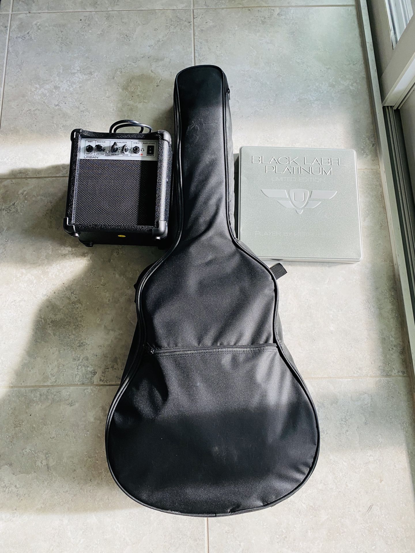 Keith Urban Guitar with DVD and Amp