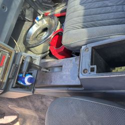 G Body Bucket Seats And Console 