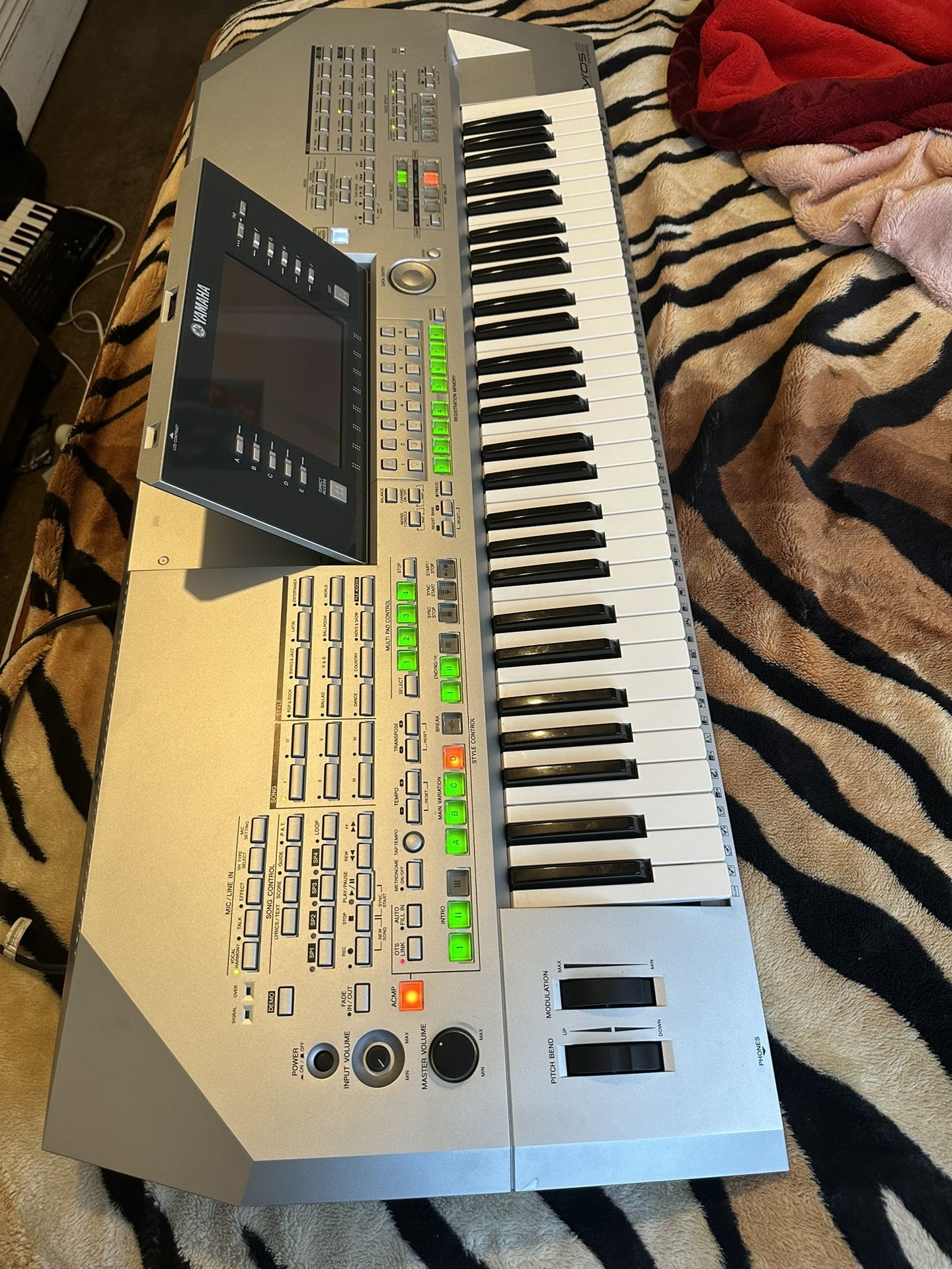 Yamaha Tyros 2 Con Ritmos