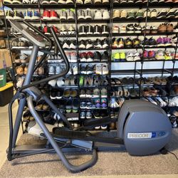 PRECOR USA EFX 5.19 Elliptical 