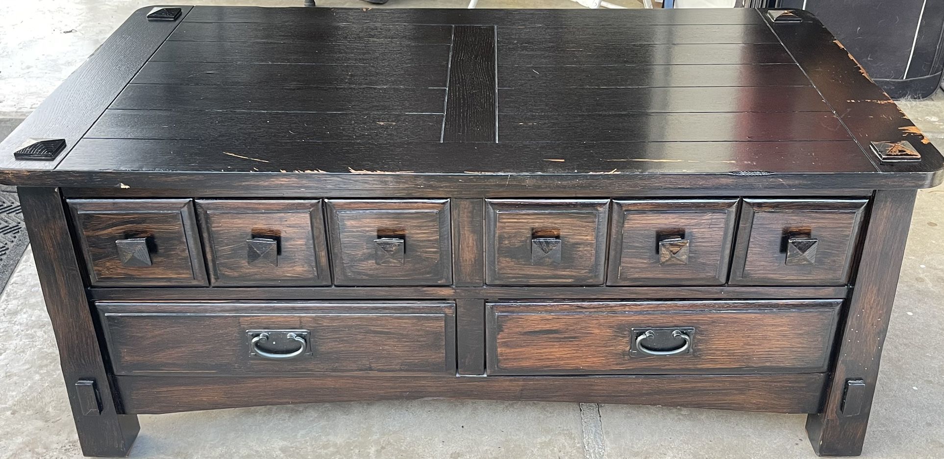Wood Lift Top Coffee Table