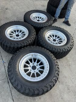 New. Wheels 17x9 6 lugs for any Chevy Silverado,Toyota Tacoma and 33 inch tires