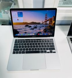 Apple MacBook Pro M1
