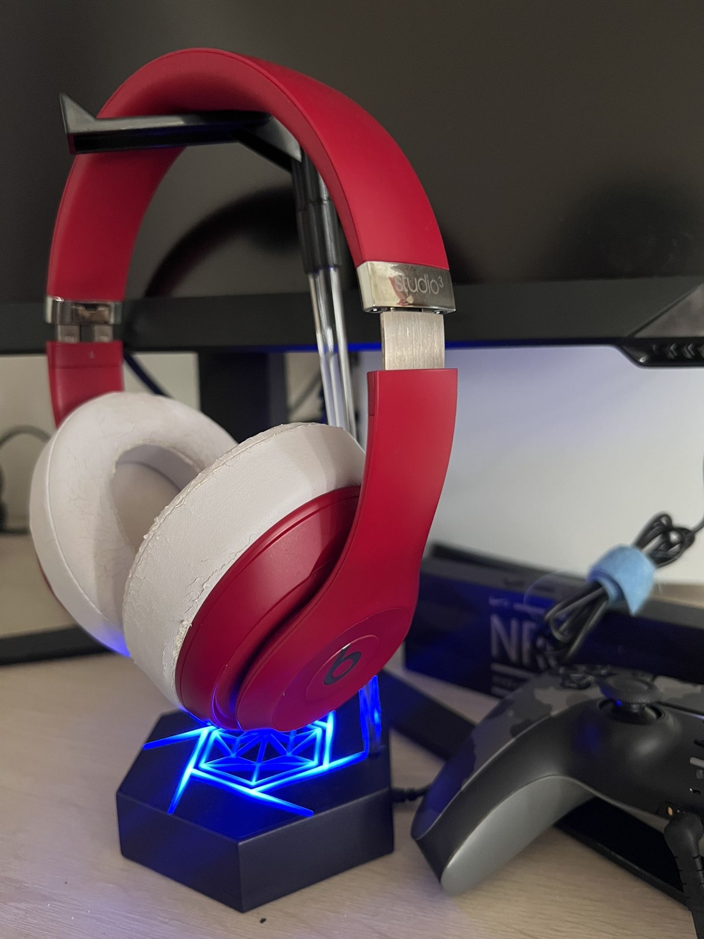 Studio Beats 3 - Red With Case & charger 