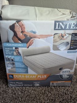 Queen air mattress with built in pump