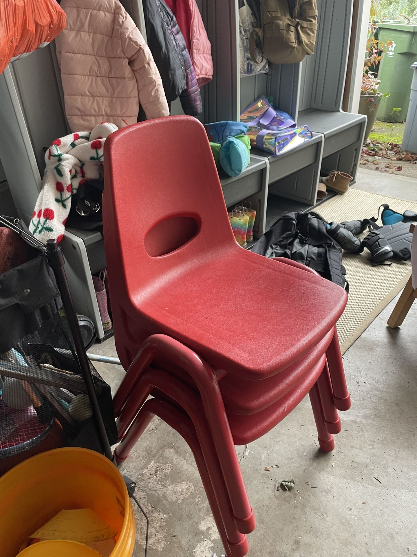 Kid’s Craft Table & Chairs