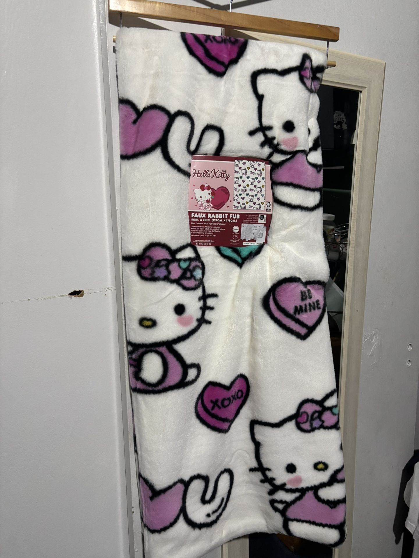 Hello Kitty Blanket