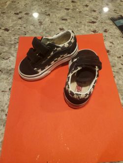 Toddler Van's Size 5