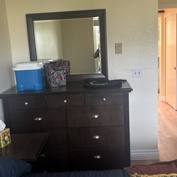 Free furniture in San Mateo