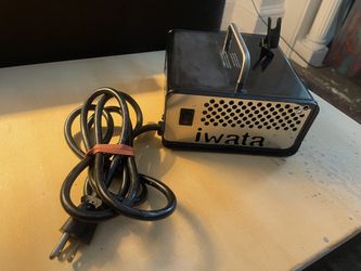 Iwata Airbrush Compressor Kit – 2 Airbrush Guns + Hose + Paint ($135 OBO)