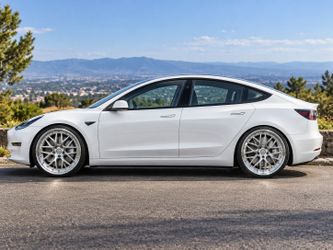 20x8.5 / 20x10 5x114.3 TRAKLITE TURBULANCE Silver Machined Wheels – Tesla Model 3