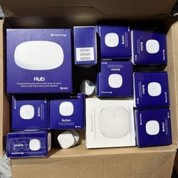 Samsung SmartThings Hub And 12 Remote Buttons