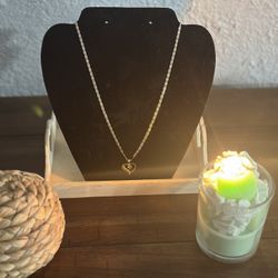 14 K tricolor chain and heart pendant 