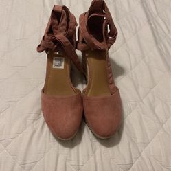 9 1/2 pink wedge Heels 