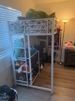 Bunk bed