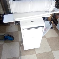 Midea AC unit