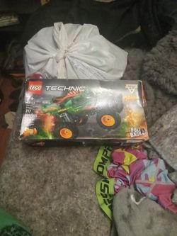 Lego technic number 42149 Dragon