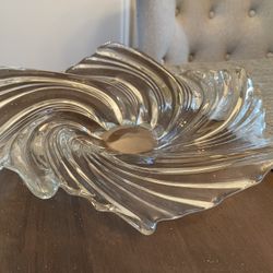 Clear Swirl Glass Centerpiece Bowl