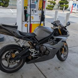 Triumph Daytona 675 Sport Bike