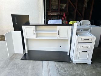 L Shaped Desk with Hutch