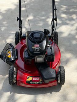 Toro self propelled lawn mower-runs great! (No Bag)