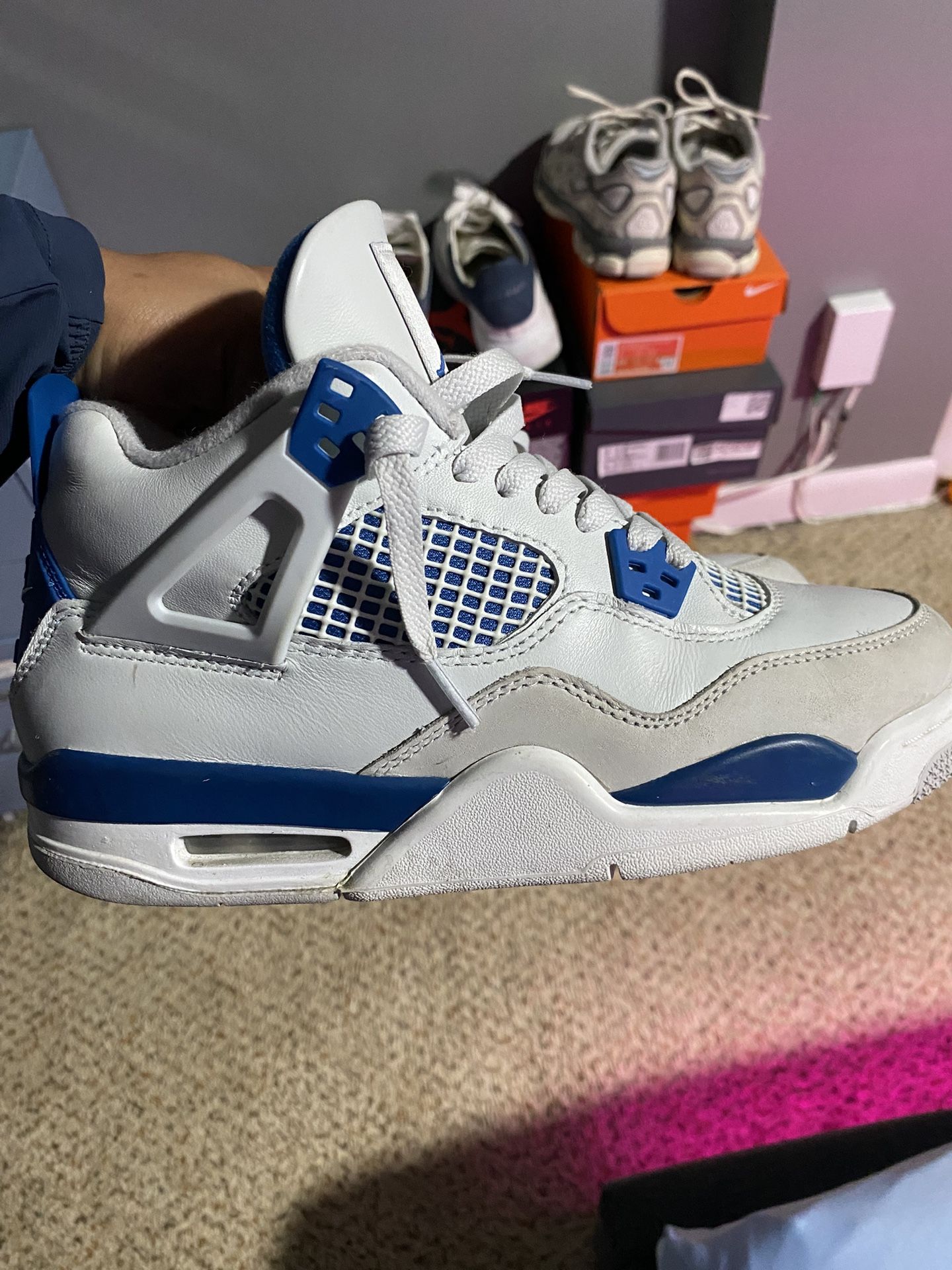 AIR JORDAN 4 RETRO (GS) Size 7 OFF WHITE/MILITARY BLUE