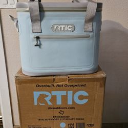 RTIC Soft Pack Cooler 30 Can 