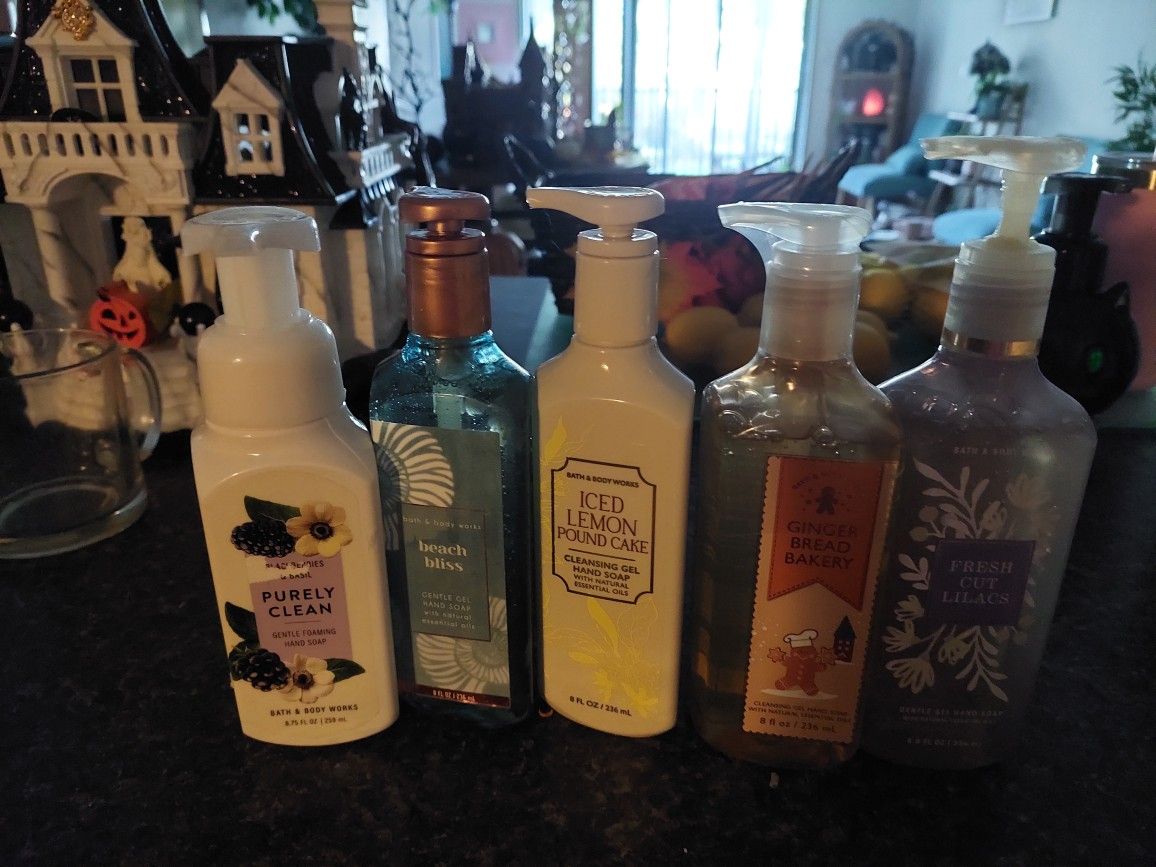 Bath And.body Works Hand Soaps New $15