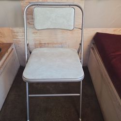 Set Of 4 Vintage SAMSONITE FOLDING Chairs Mid Century in Very Great Shape