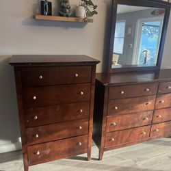 Dresser Set